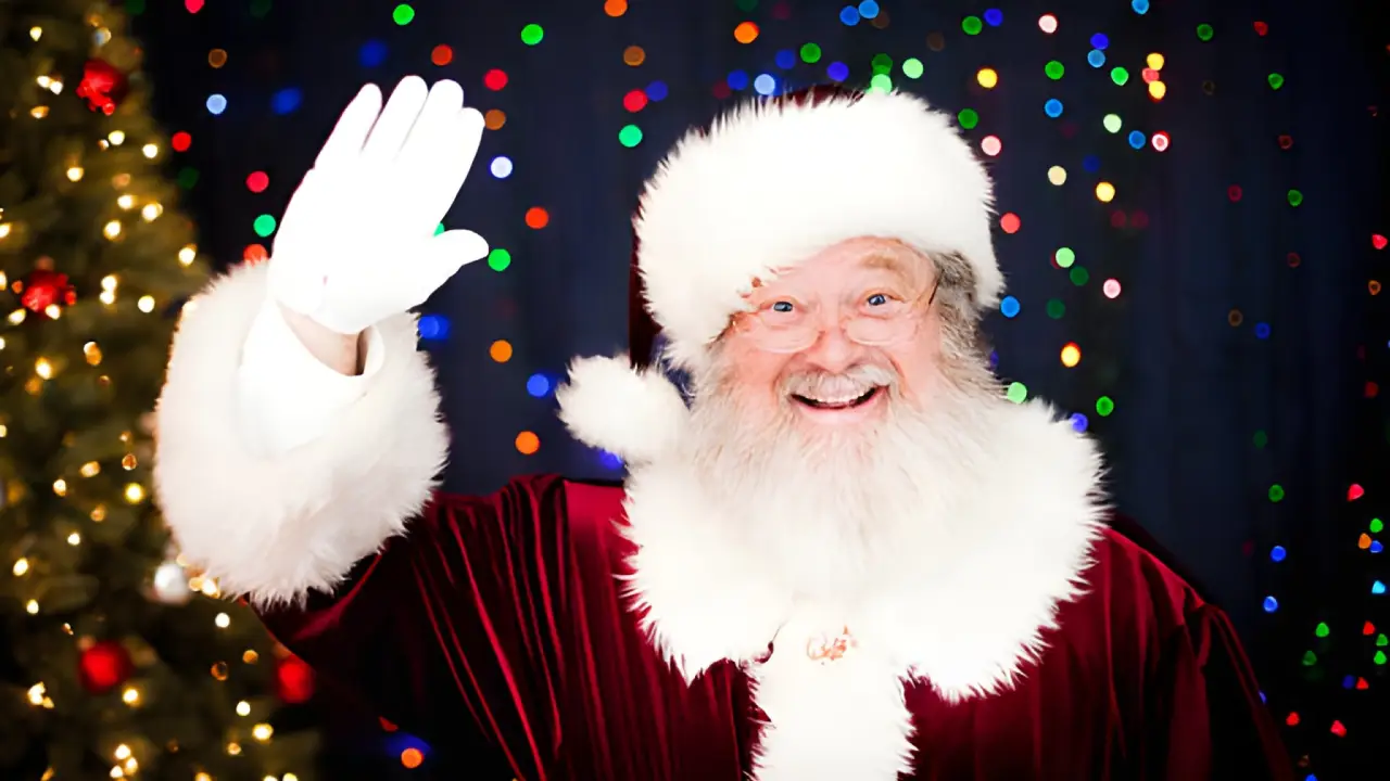 Santa in Style: Why Deep Red Velvet Is the Trend This Christmas