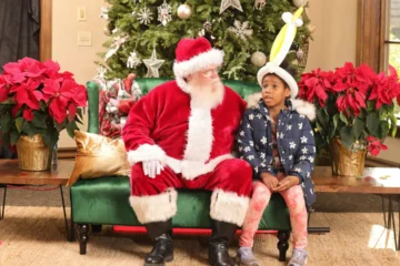 How a Premium Velvet Christmas Suit Elevates Your Holiday Style