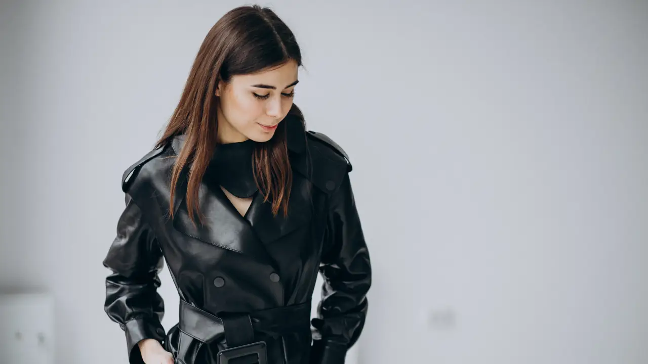 Women’s Leather Blazers for Minimalist Outfits